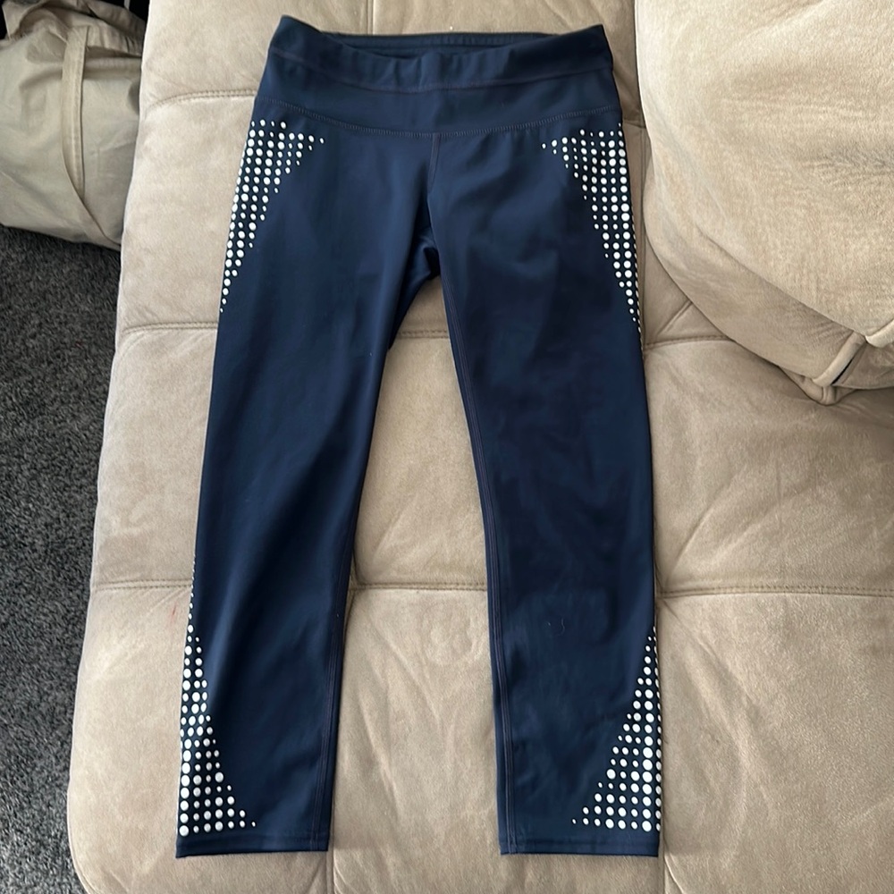 Navy Athleta capri leggings, perfect condition